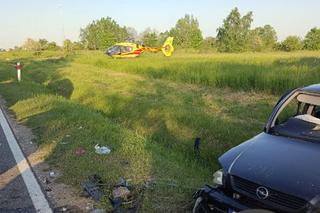 Nieprzytomna 3-latka zabrana śmigłowcem! Kilka osób rannych w wypadku pod Buskiem-Zdrojem [ZDJĘCIA]