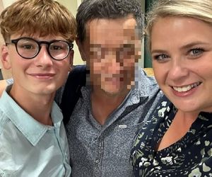 Barwy szczęścia nowy sezon. Aleks (Hubert Wiatrowski), Aldona (Elżbieta Romanowska) na planie