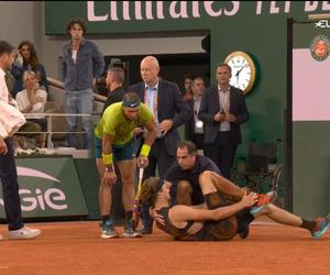 Koszmarnie wyglądająca kontuzja w półfinale Rolanda Garrosa. Rafael Nadal zaniemówił
