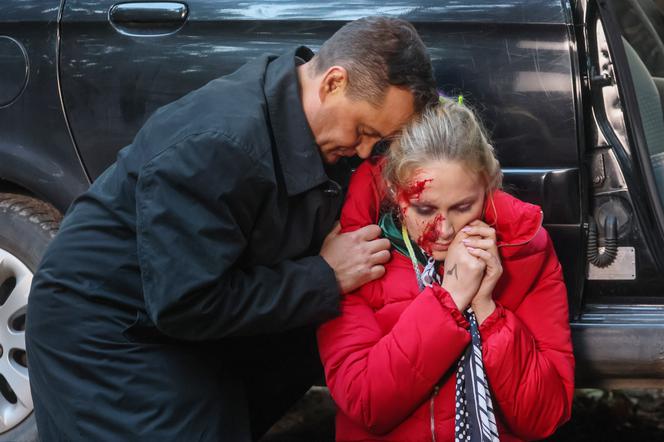 Na Wspólnej, odcinek 3389: Daria (Patrycja Topajew), Sławek Dziedzic (Mariusz Słupiński)