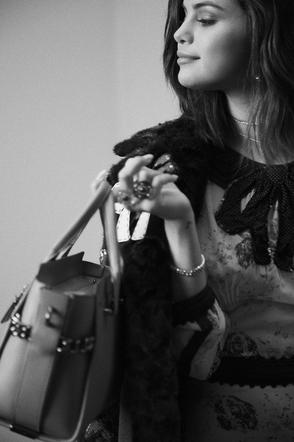 Selena Gomez w kampanii Coach