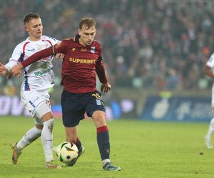 Orkiestra górnicza zagrała jak za dawnych lat, Górnik Zabrze również. Lech Poznań na kolanach