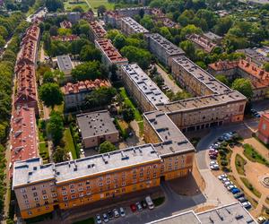 Osiedle A w Tychach i plac świętej Anny