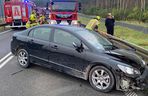 Wypadek między rondami w Lesznie. Zderzyły się dwie osobówki