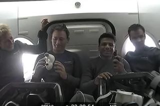 Relacja live z kapsuły Dragon