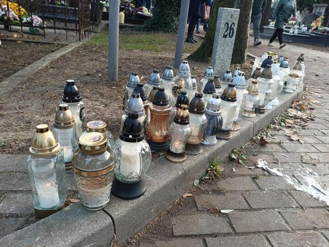 Cmentarz Zarzew 1 listopada