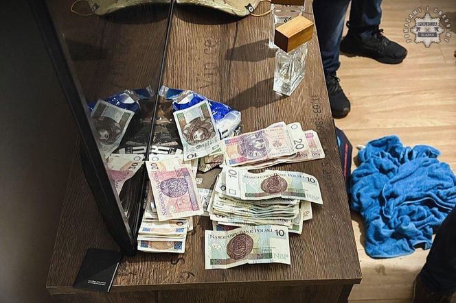 Policja rozbiła gang pseudokibiców ze Śląska. W tle handel narkotykami, przemyt i handel ludźmi