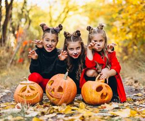 W Gorlicach ksiądz katecheta straszył dzieci diabelską zemstą za zbieranie cukierków w Halloween