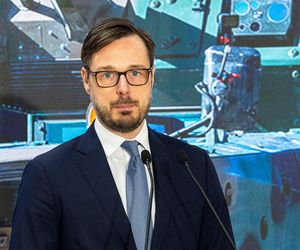 „Super Express” pomaga premierowi w rekonstrukcji rządu! Oceniliśmy ekipę Tuska