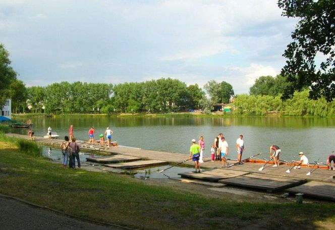 Jezioro Gopło leży na Pojezierzu Żnińsko-Mogileńskim