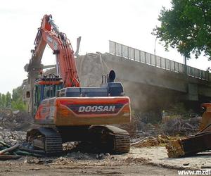 Wyburzanie wiaduktu łączacego Żeromskiego z Lubelską