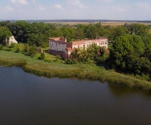 Jeden z najstarszych zabytków w woj. lubelskim grozi zawaleniem? Dookoła pojawił się płot