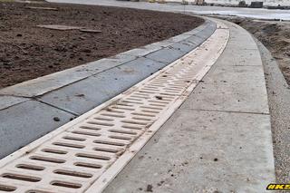 Nowe odwodnienie liniowe przy W69