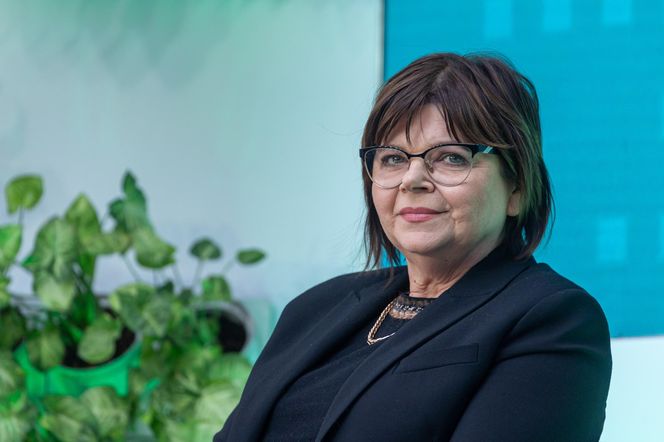 Elżbieta Leszczyna, 62 lata