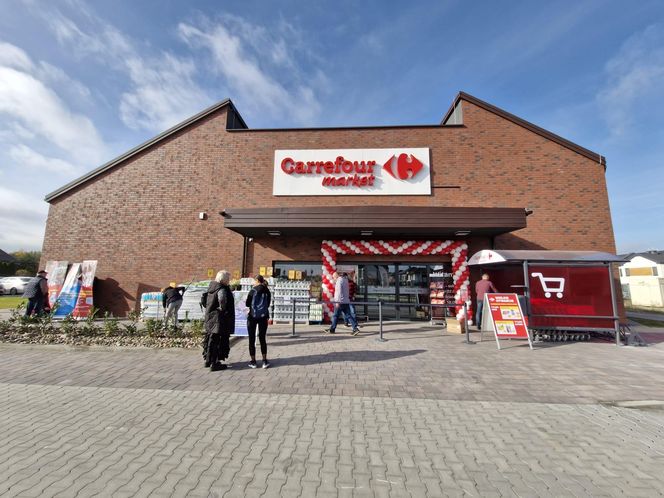 Nowy Carrefour Market w Książenicach