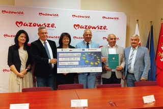 Mazowsze dotacje na szkoły, umowy