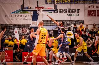 Twarde Pierniki przegrały arcyważny mecz w Łańcucie. Stare demony wróciły 