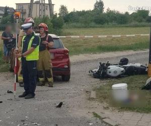 Tragedia pod Zawierciem. Motocyklista wjechał w samochód 70-latki. Zginął na miejscu