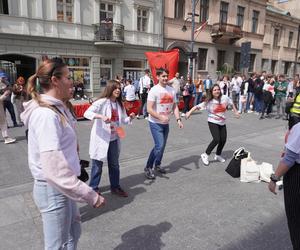 Pochód Juwenaliowy Łódzkich Uczelni. Studenci przejęli Łódź! [ZDJĘCIA]