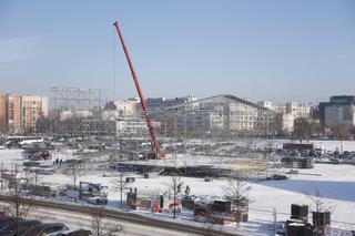 WOŚP 2024, Warszawa. Scena już powstaje na Błoniach Narodowego - zdjęcia