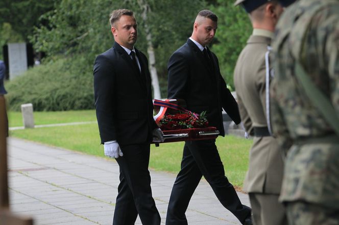 Tu pochowali gen. Waldemara Skrzypczaka 