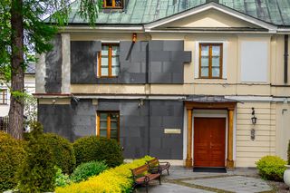 Nielegalna termomodernizacja zabytku w Wilanowie