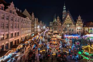 Jarmark Bożonarodzeniowy we Wrocławiu. Rekordowo długi klimat świąt [WIDEO, ATRAKCJE]
