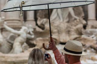 Fontanna di Trevi to słynna atrakcja Rzymu. Zobacz zdjęcia