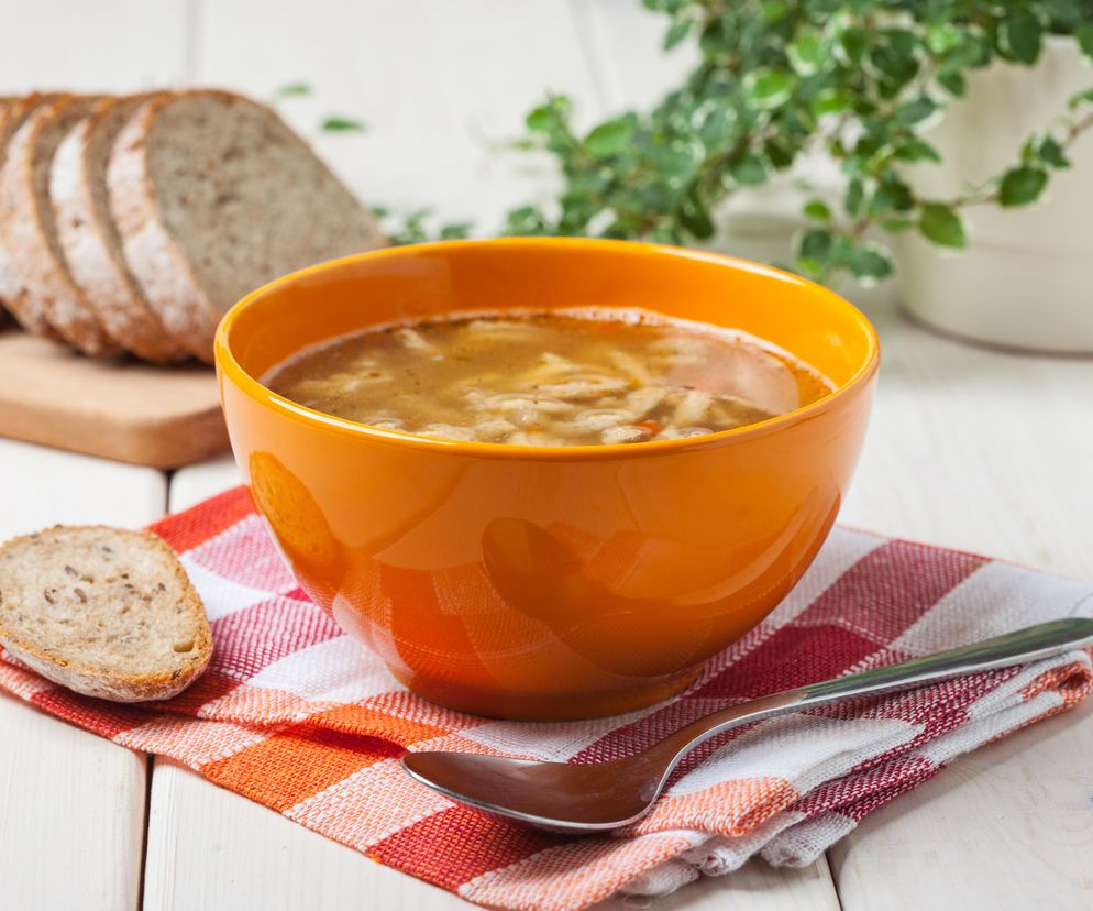 Flaczki z kurczaka: przepis, który zamieni zwykły obiad w kulinarną przygodę