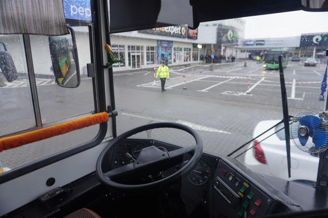 Katarzynki 2024 - wystawa autobusów przy Galerii Panorama