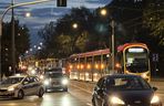 Wielkie utrudnienia w Warszawie, tramwaje na trasach objazdowych. Policja zablokowała przejazd na dużym skrzyżowaniu