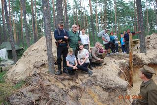 Pasjonaci historii rekonstruują schron z II wojny światowej