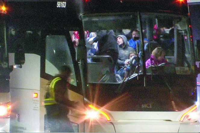 NYC i Chicago walczą z migracyjną falą