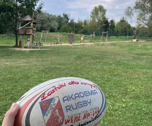 Akademia Rugby Lublin zachęca do gry w rugby. W mieście można znaleźć mnóstwo jajowatych piłek