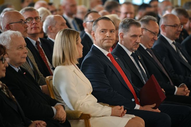 Marta Nawrocka w jasnej kreacji na Zamku Królewskim