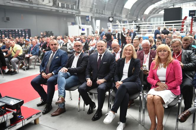 Andrzej Gołota na otwarciu V Forum Polskiego Boksu w Kielcach
