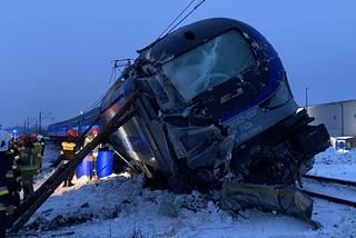 Lokomotywa zderzyła się z cysterną! Katastrofa kolejowa na Podlasiu. Przywrócenie ruchu dopiero w piątek [ZDJĘCIA, WIDEO]
