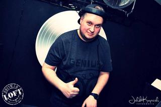 Nowy singiel DJ-a WOOKEE z Torunia! Pomogła mu uczestniczka The Voice of Poland