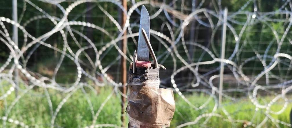 Polski żołnierz ugodzony nożem. Atak migranta na granicy Polski z Białorusią