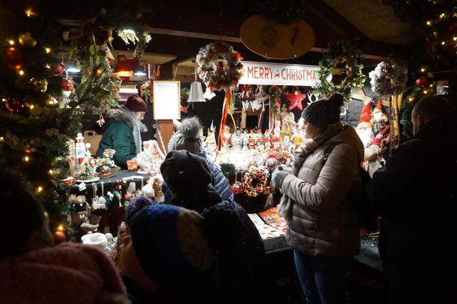 Magia świąt opanowała miasto! Byliśmy na Bydgoskim Jarmarku Świątecznym 