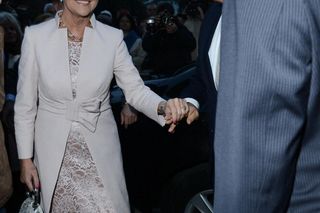 Stylizacje Agaty Dudy i Jolanty Kwaśniewskiej z okazji ślubów ich córek.