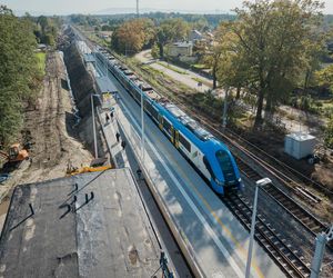 Nowy peron na przystanku kolejowym Piasek 