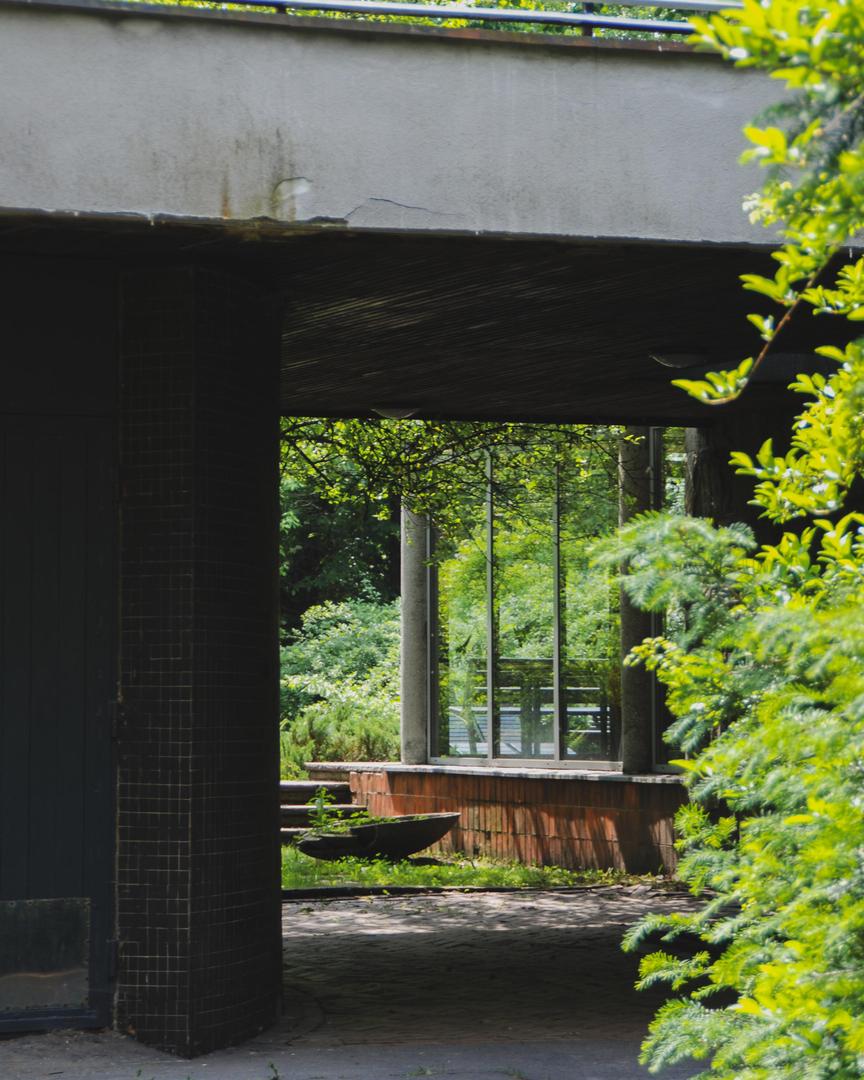 Modernizm w Ustroniu - co zwiedzić? Zdjęcia socmodernistycznych budynków