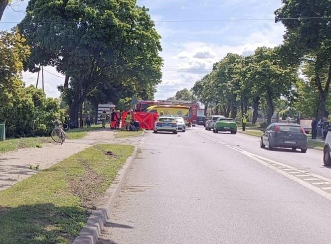 Śmiertelny wypadek pod Sieradzem. Nie żyje 37-latek [ZDJĘCIA]