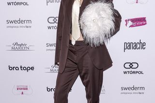 Na czerwonym dywanie pojawiły się włochate stopy! Wielka gwiazda zaskoczyła wszystkich