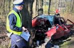 Tragiczny wypadek w Bytomiu. Samochód uderzył w drzewo