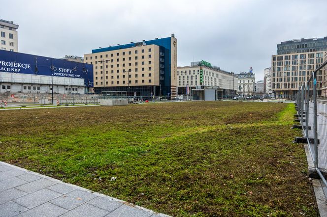 Nowy parking na Placu Powstańców Warszawy