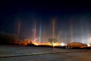 Starachowice jak Skandynawia! Niesamowite słupy świetlne sfotografowane [ZDJĘCIA]