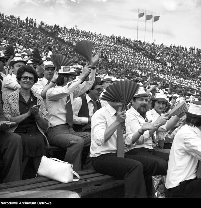 Manifestacja młodzieży na Stadionie X-lecia - 22 lipca 1979 r.