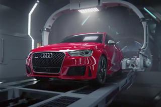 Futurystyczna porodówka: Audi R8 rodzi Audi RS3 Sportback!